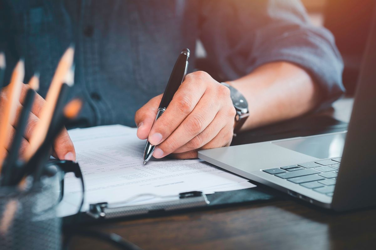 25 pomysłów na posty na Facebooku dla e-commerce handlu online