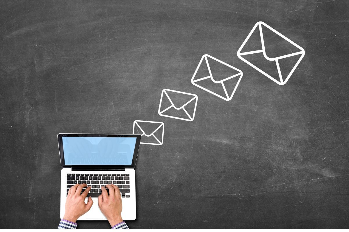 Tworzenie skutecznej listy mailingowej krok po kroku dla e-commerce